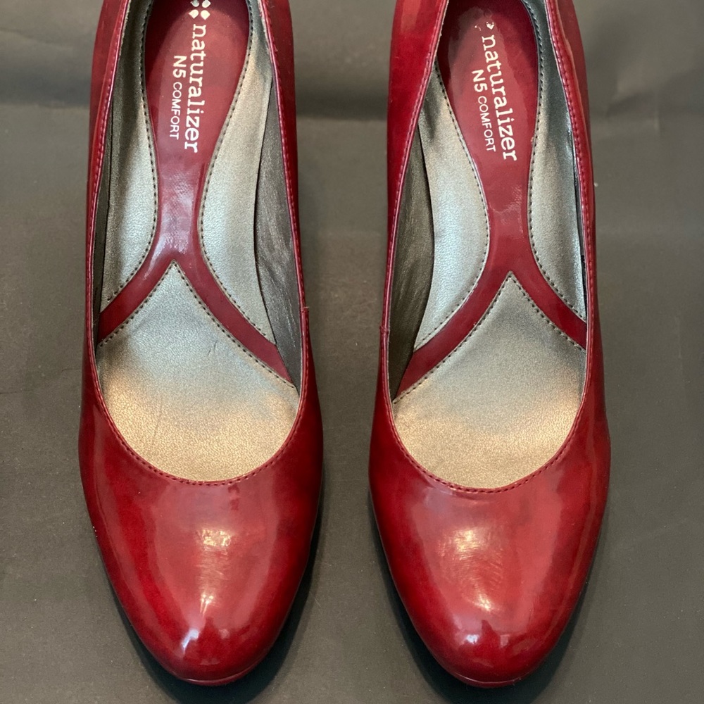 Maroon Patent Leather Pump